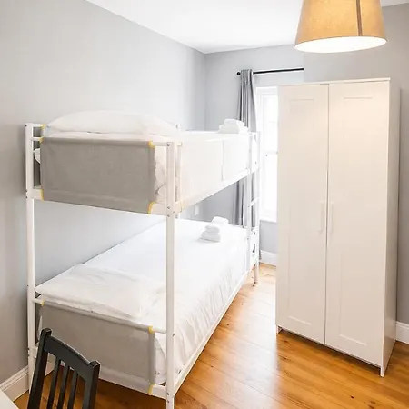 Town Centre Budget Bed and Breakfast *